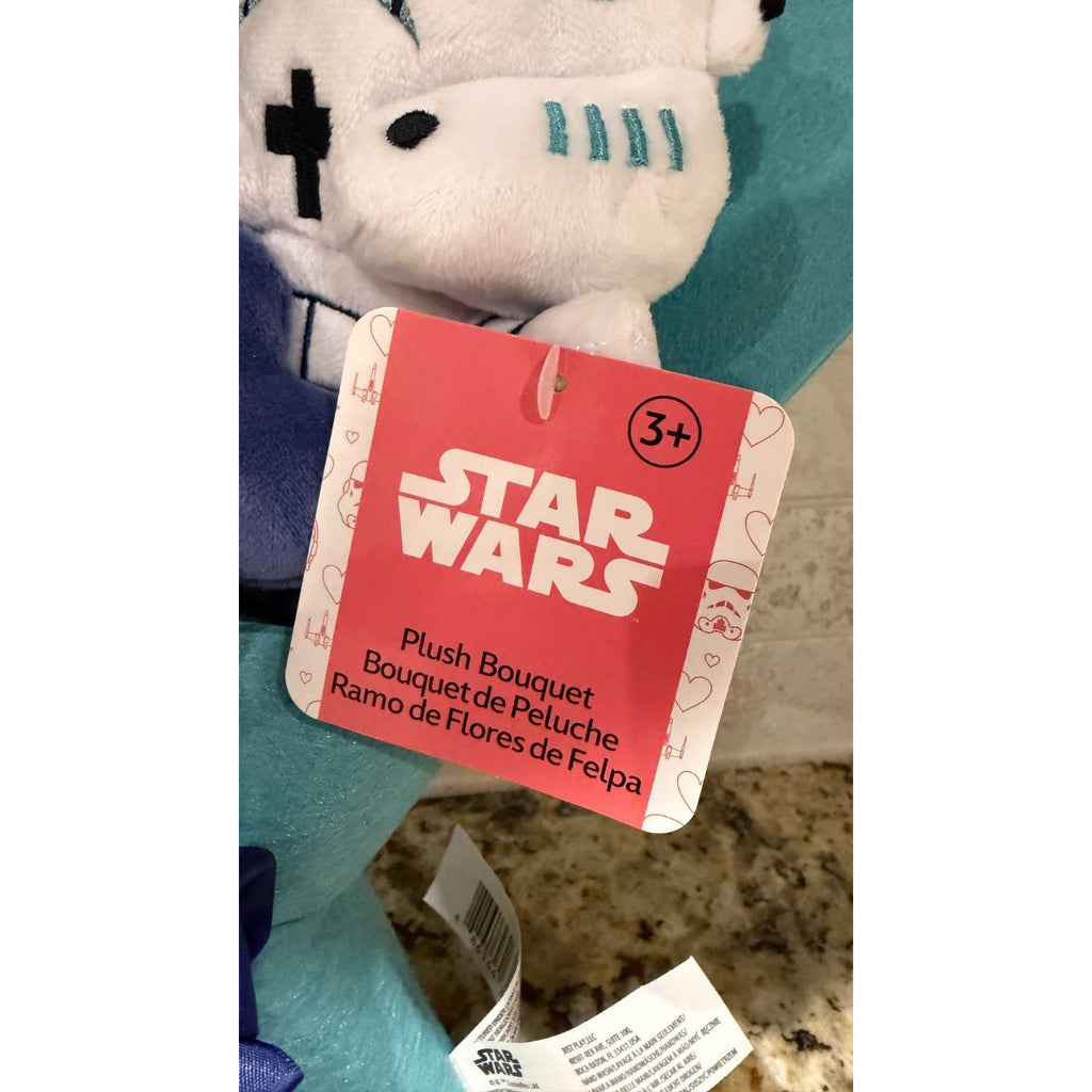 STAR WARS™ Valentine Medium 13-inch Bouquet Plush, 2 Plush Dolls NEW