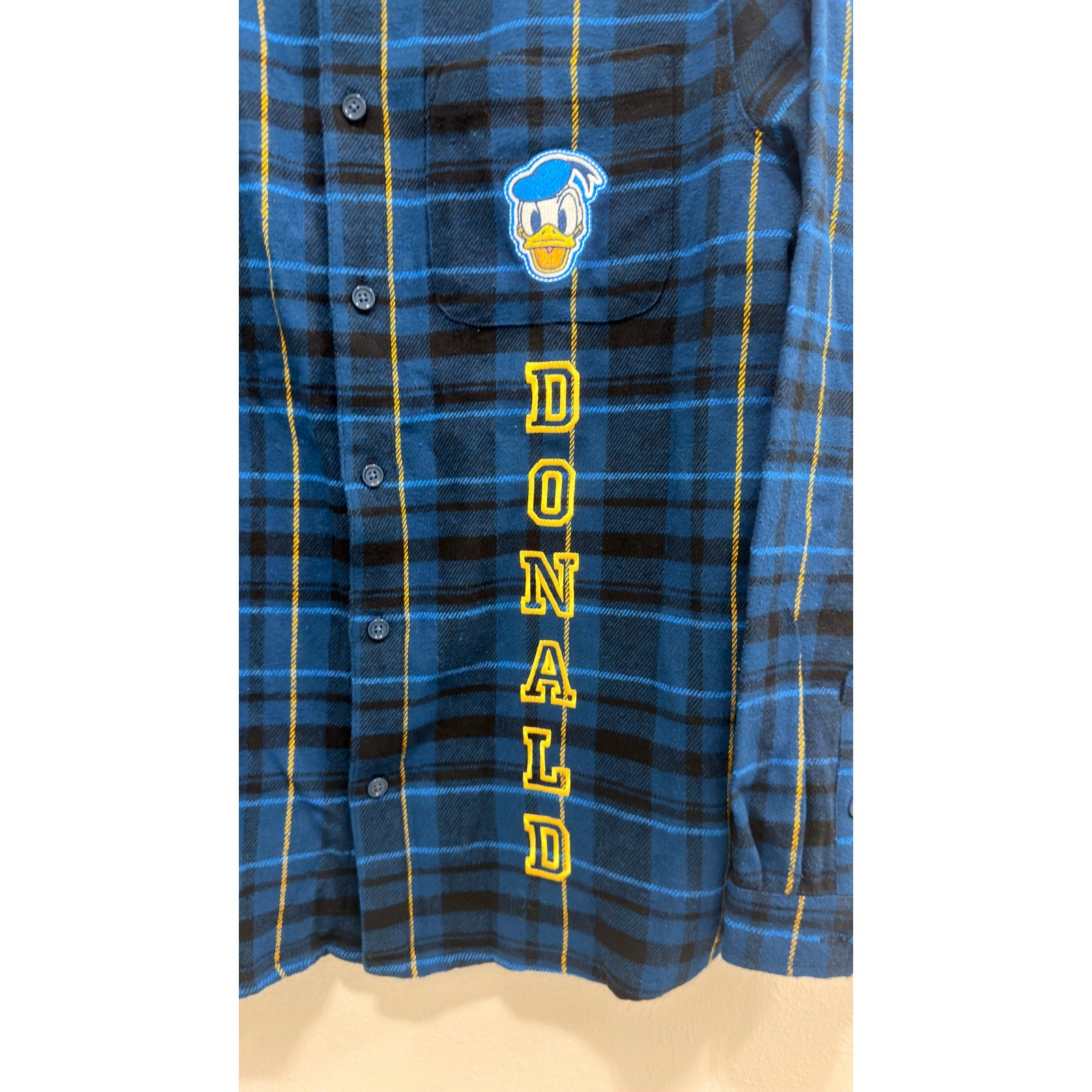 Disney Adult Shirt Donald Duck Plaid Flannel Shirt Large NWT
