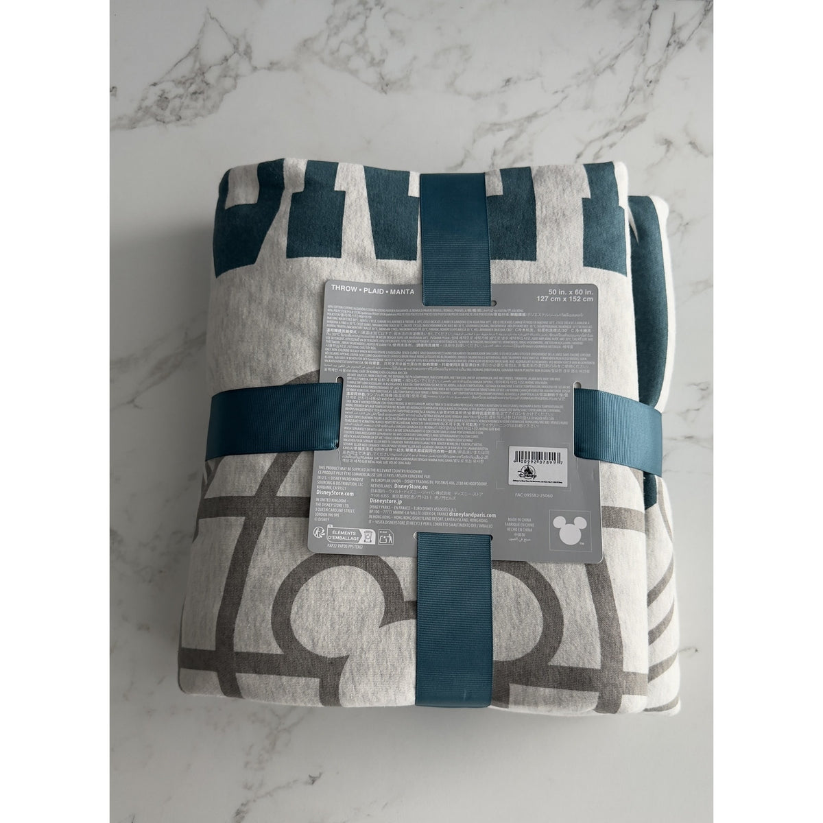 Walt Disney World Mickey Mouse Jersey Knit Throw Blanket 50x60 NEW
