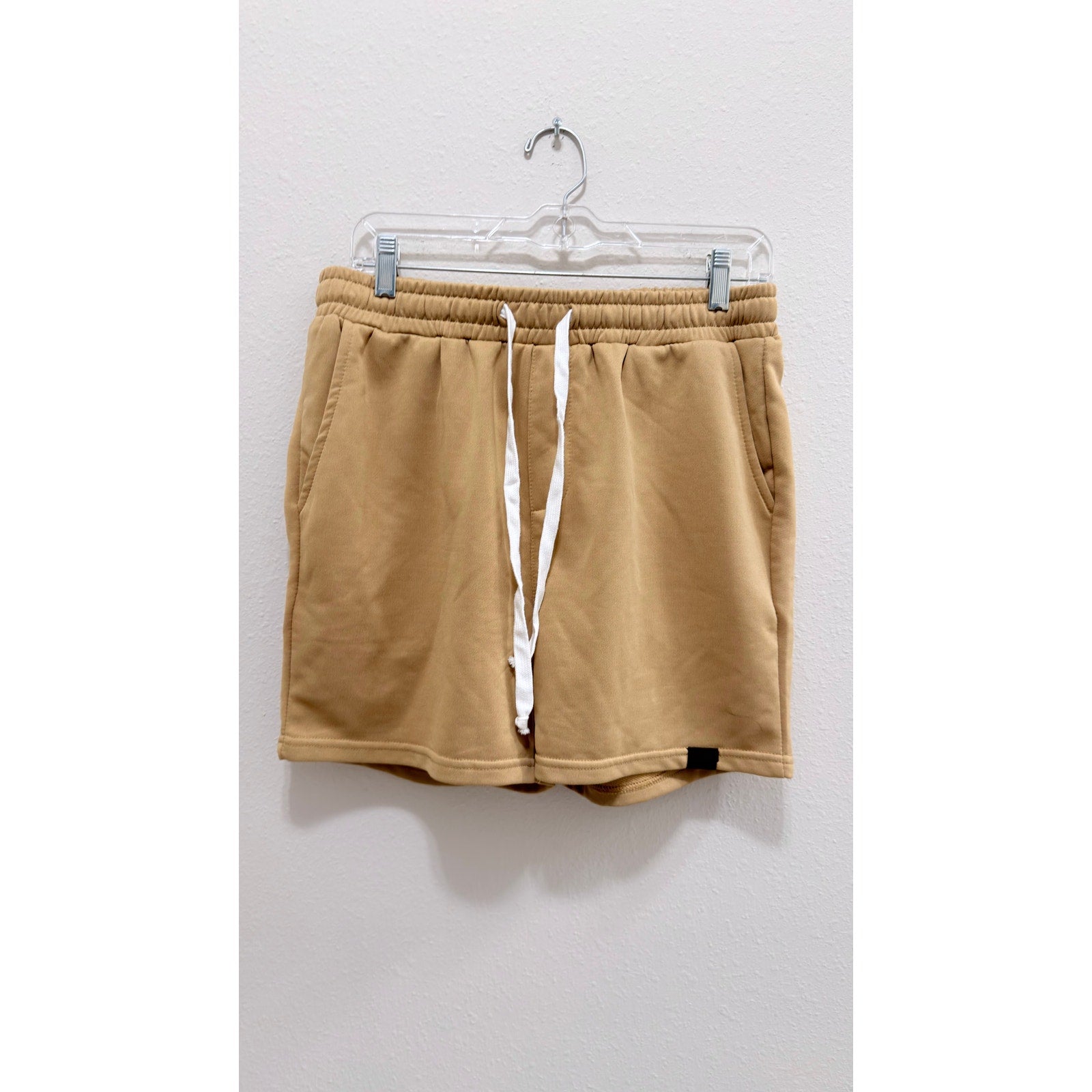 Men's Lounge Shorts – Camel / Tan, Size Large Preowned