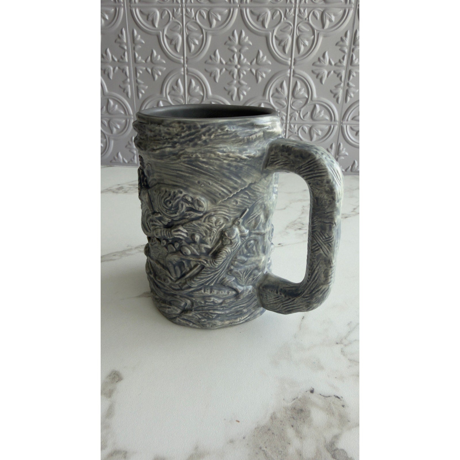 Star Wars Galaxy's Edge Dok-Ondar Jedi vs Sith Battle Relief Ceramic Mug NEW