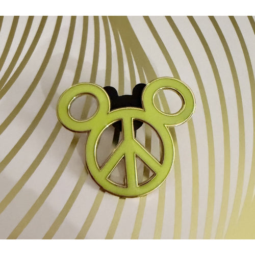 Disney Parks 2008 Mickey Mouse Peace Sign Pin
