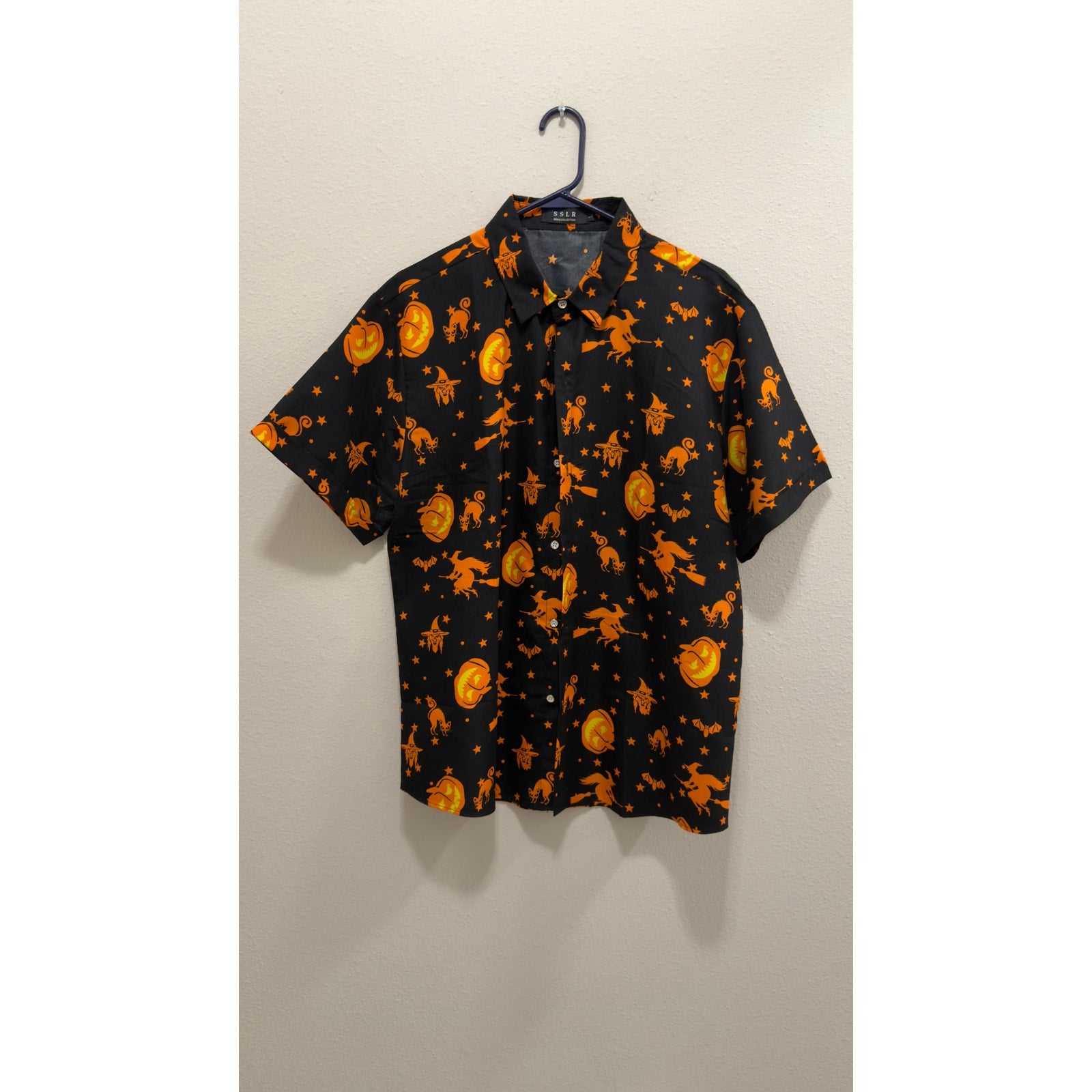 SSLR Men's Halloween Button-Down Shirt Witches Pumpkins Cats Short Sleeve Large