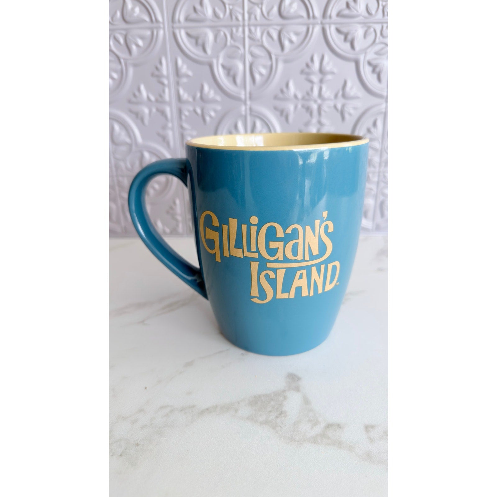Gilligans Island Daily Boat Tours Jumbo Ceramic Mug 25 oz Silver Buffalo New