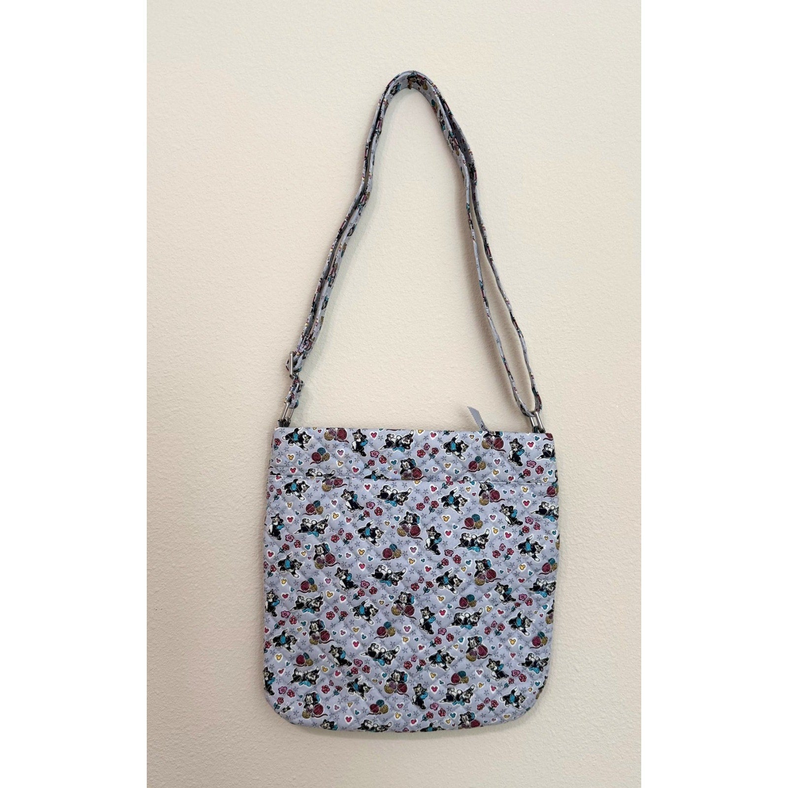 NWT Vera Bradley Disney Playful Figaro Triple Zip Hipster Pinocchio